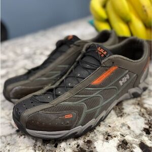 Helly Hansen Manifesto Shoes men’s size 11.5